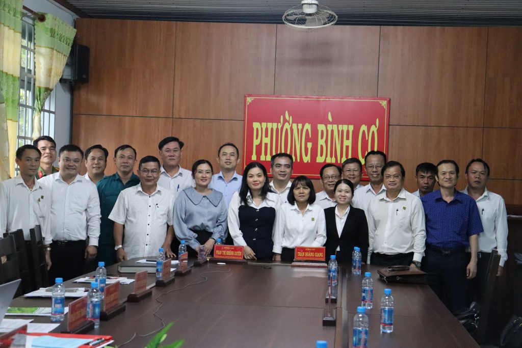 Phát huy việc phối hợp giữa Cao su Phước Hòa và phường Bình Cơ, TP.HCM trong việc giữ gìn an ninh trật tự và phát triển doanh nghiệp